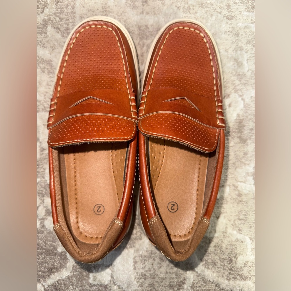 Boys Brown Loafers Size 2 - Picture 2 of 4